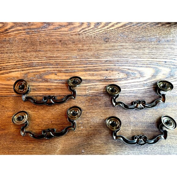 Vintage Brass Drawer Pulls Set Of 4 Ornate Antique Style Handles Elegant Design - Picture 6 of 8